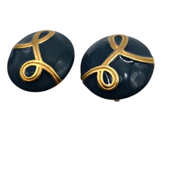 Monet Swirling Ribbon Earrings Clip On Blue Enamel Round Gold Tone Vintage - Picture 1 of 8
